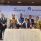 Pertamina New & Renewable Energy (Pertamina NRE) secara resmi menandatangani Nota Kesepahaman (MoU) bersama Coal Power Generation Company Bangladesh Limited (CPGCBL) untuk proyek pembangkit Listrik tenaga surya (PLTS). (Dok. Pertamina.com)