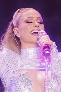 Ditinggal Api, Disambut Mewah: Rumah Baru Paris Hilton Bikin Publik Terpana