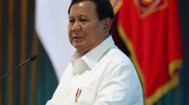 Presiden Prabowo resmikan produksi minyak Blok Cepu sebesar 180 ribu barel per hari demi wujudkan swasembada energi nasional. (Facebook.com @Prabowo Subianto)

