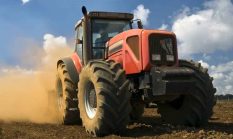 Mengenal Jenis-Jenis Ban Alat Berat & Cara Memilih yang Tepat